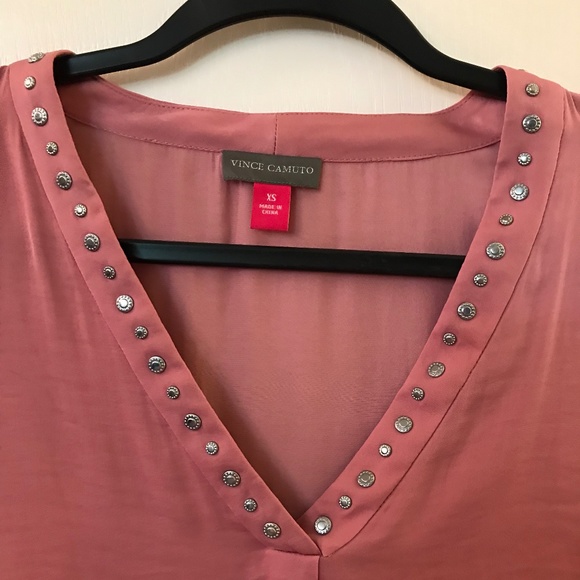 NWT Vince Camuto Grommet Collar Rose Pink Blouse - Picture 5 of 8